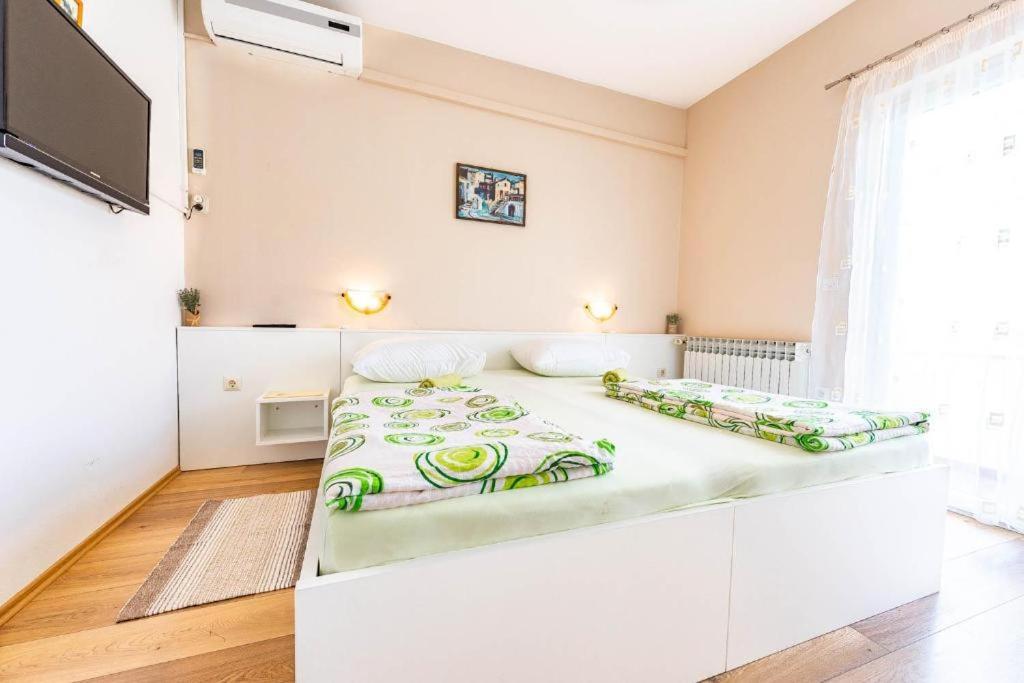Apartments Niko 诺瓦利娅 外观 照片